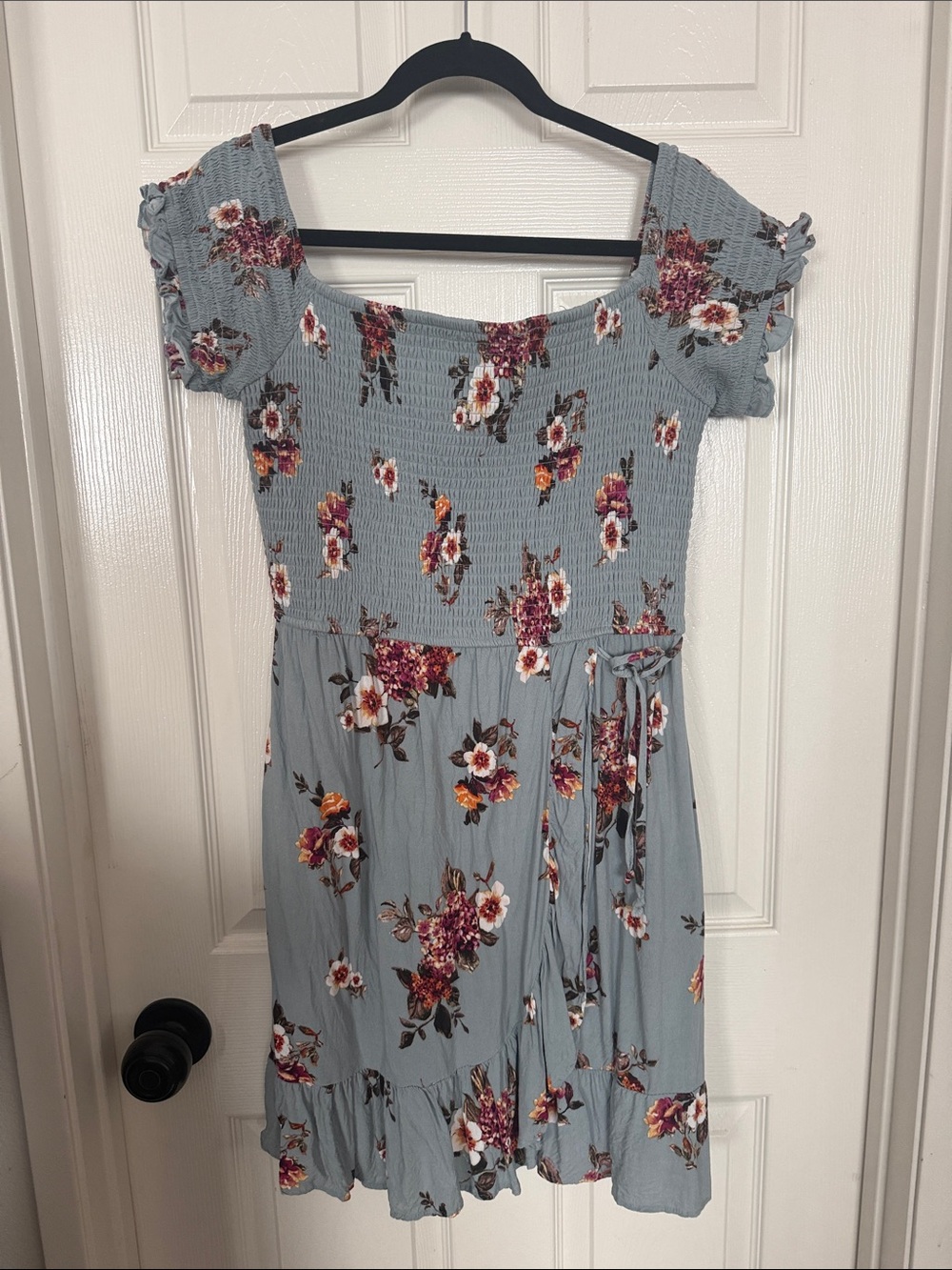 Women’s juniors Xhilaration size XL floral dress